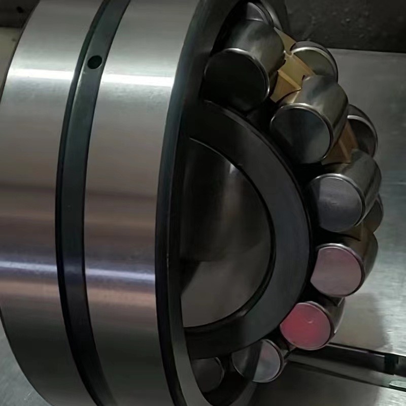 Alta capacidade de carga e material GCr15SiMn 23068K/W33 Rolamento esférico para rolos industriais